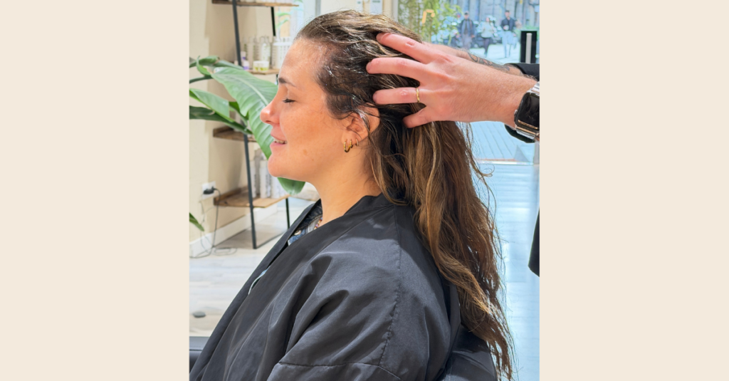 Cronograma capilar con detox, hidratación y reconstrucción con productos I.C.O.N. en Noon Salón Barcelona